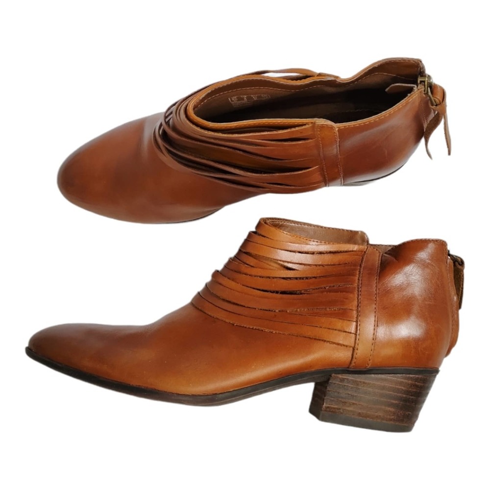 Clarks Artisan Spye Celeste Booties